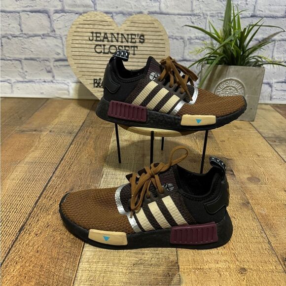 adidas NMD_R J STAR WARS MANDALORIAN Kids Brown/Tan/Black Youth Size 6  GZ2745 - Picture 2 of 10